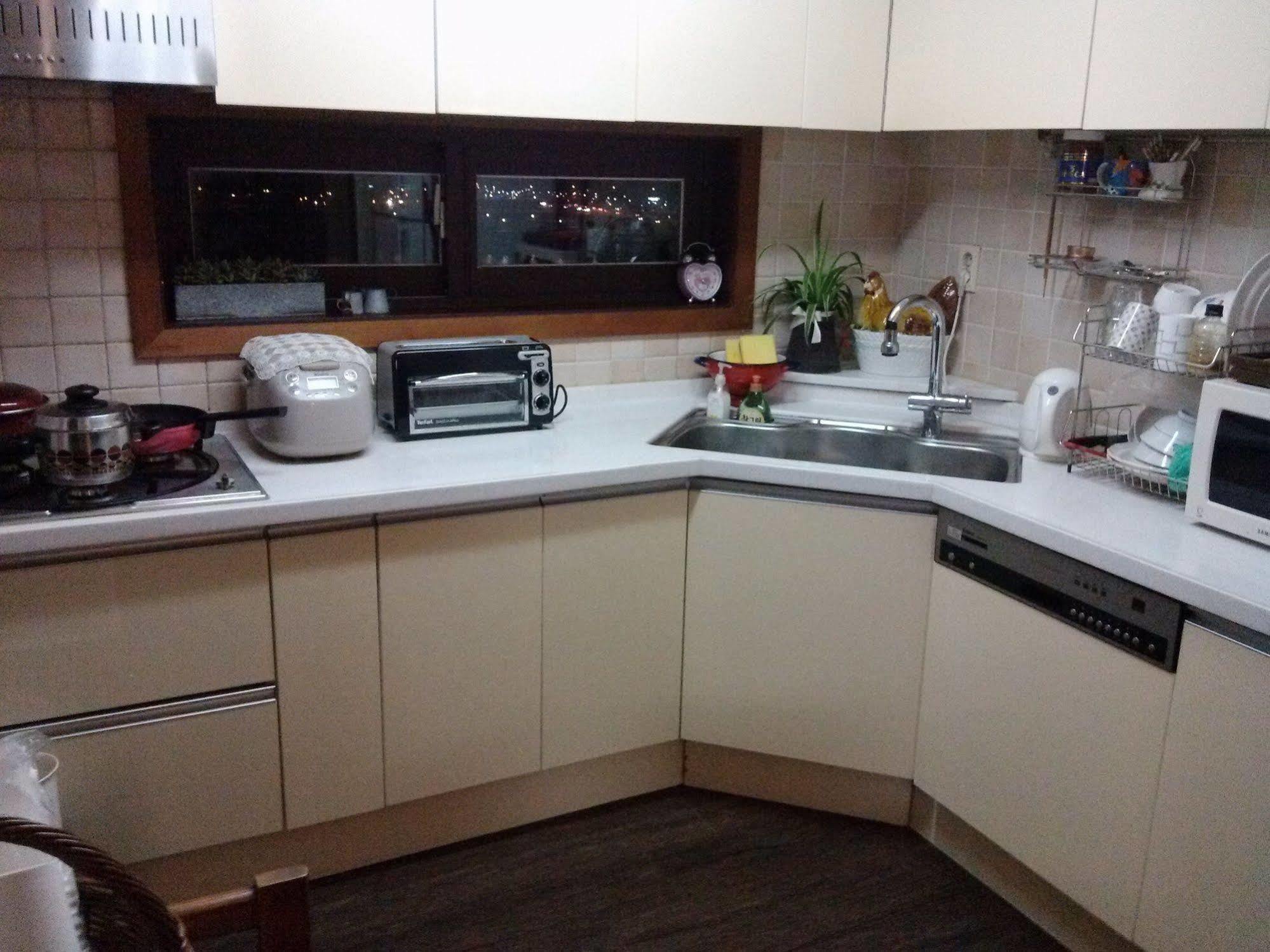 K Star Road Guesthouse - Hostel Seul Dış mekan fotoğraf