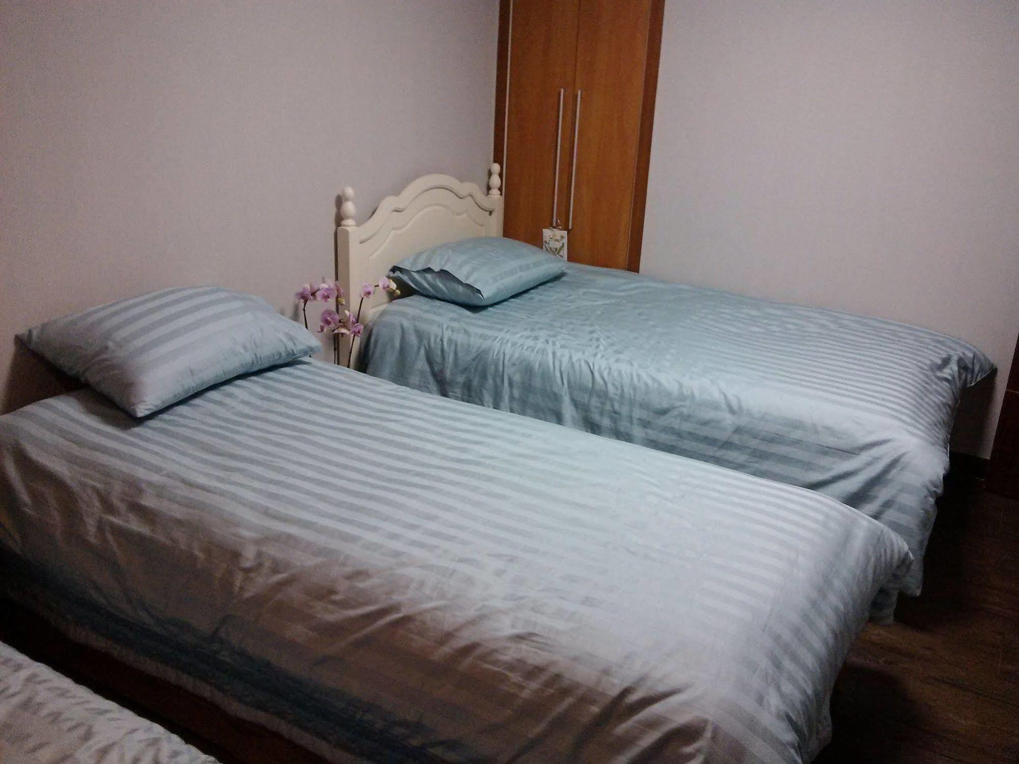 K Star Road Guesthouse - Hostel Seul Dış mekan fotoğraf